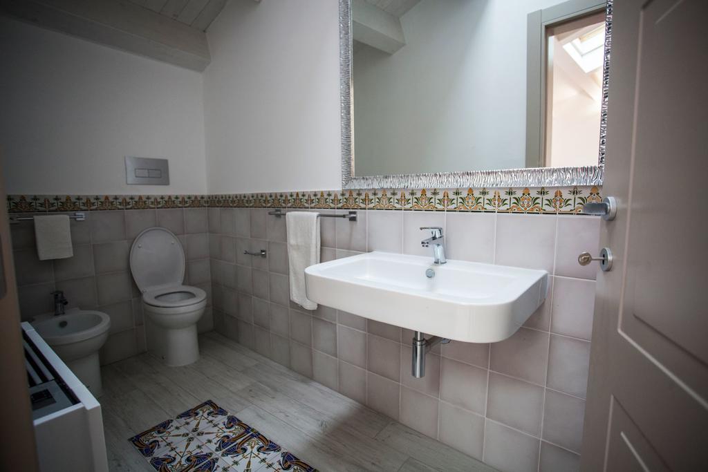 Palazzo Pagliaro Hotel Santo Stefano di Camastra Eksteriør billede